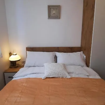 Jahor,apartman 14 -obucina Bare 22 Apartmán